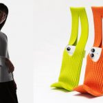 ¡El accesorio más ridículo! Apple lanza un calcetín para iPhone de $149 USD