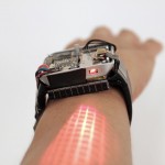 Este smartwatch convierte tu brazo en una pantalla táctil