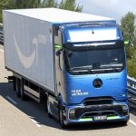 Mercedes-Benz recibe de Amazon el mayor pedido de camiones eléctricos de su historia: 202 unidades del rival directo del Tesla Semi