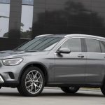 El Mercedes GLC 300 e híbrido enchufable ya está a la venta con 2 carrocerías
