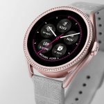 Michael Kors lanza los smartwatches Darci y MKGO en el CES 2021.