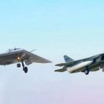 Se desarrollará una variante biplaza del Su-57 para controlar drones Okhotnik.