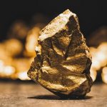 Un australiano encuentra una roca de oro que vale más de 160.000 dólares