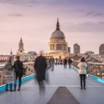 El modelo matemático que calcula a partir de qué número de personas un puente puede empezar a balancearse