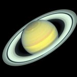 El Hubble muestra la colorida transición entre estaciones en Saturno