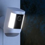 Amazon anuncia la nueva cámara de seguridad inalámbrica Ring Spotlight Cam Pro