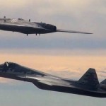 El nuevo avión teledirigido ‘Hunter’ de Rusia vuela por primera vez con el caza más avanzado del país