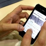 La luz de los dispositivos móviles puede causar la muerte de las células de la retina.