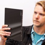 Yoga Book C930 sustituye el teclado físico por E Ink